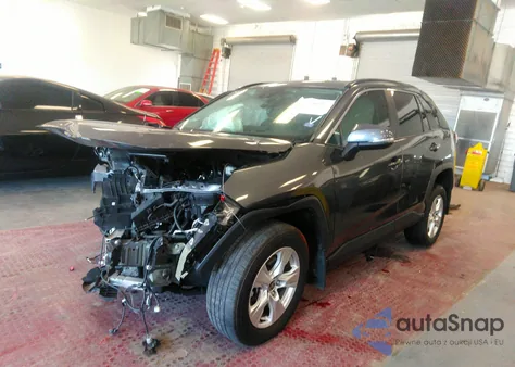 2021 Toyota Rav4 Xle из США, поврежденный, VIN 2T3W1RFV4MC142059